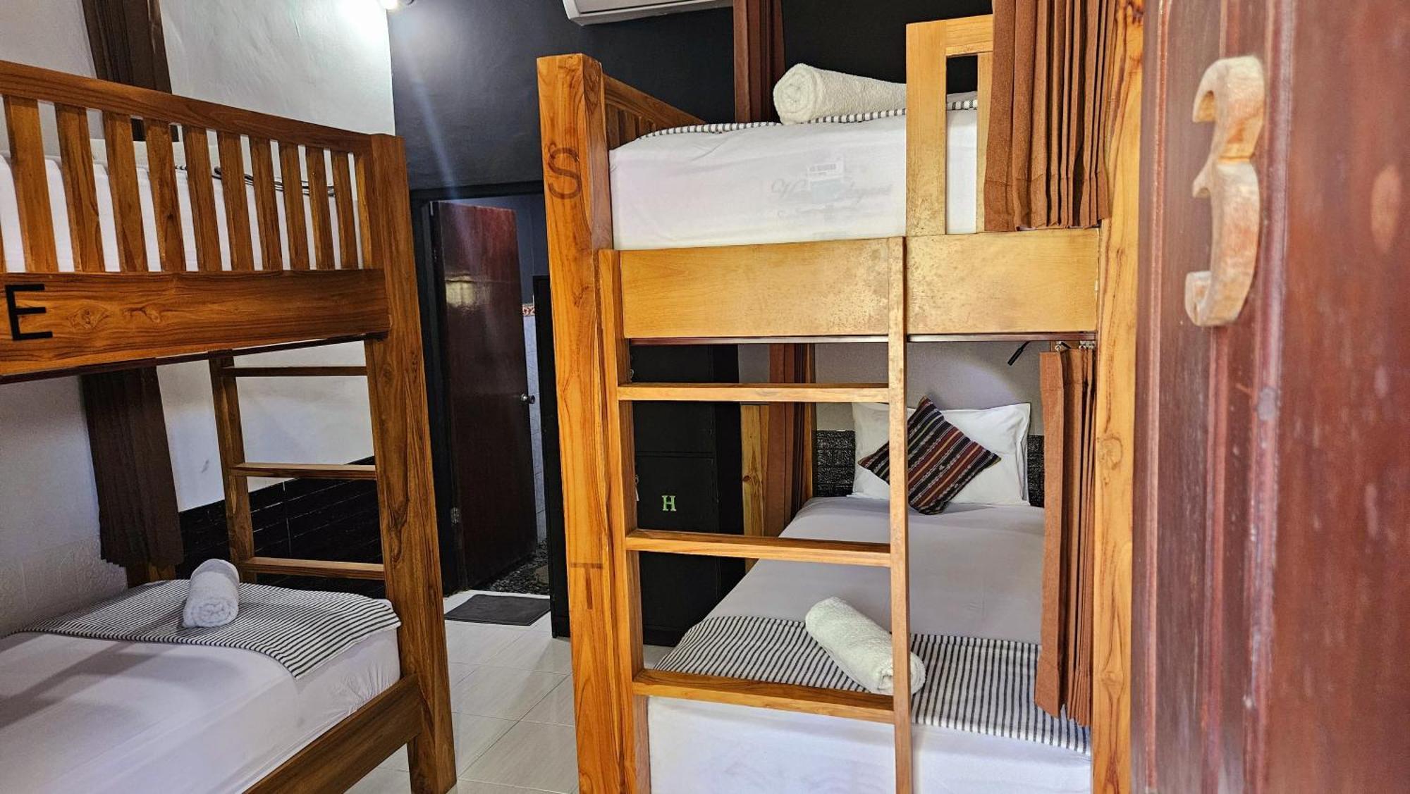 Suba Homestay Lembongan Værelse billede